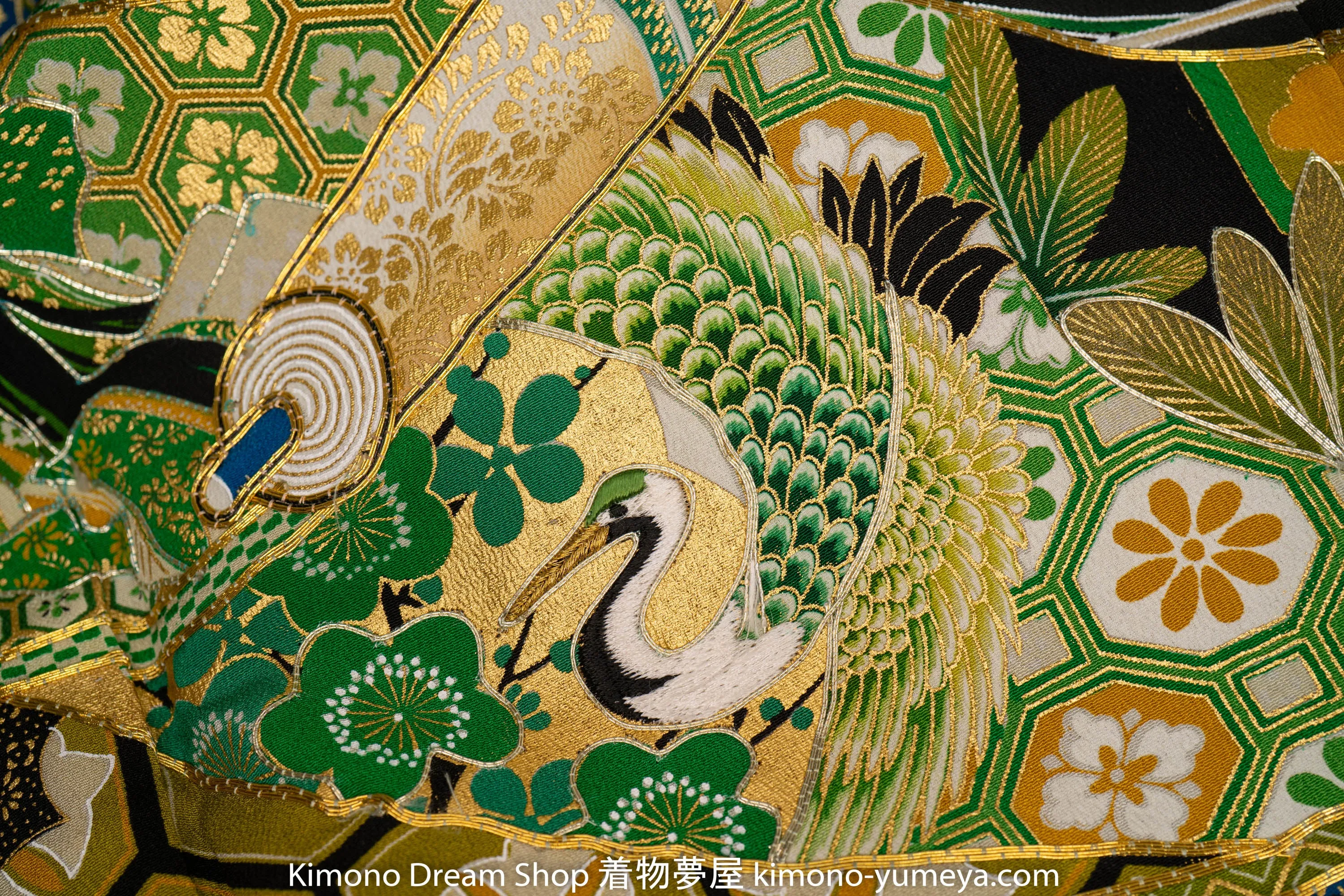 Beautiful Intricate Scrolls Tomesode Detailed Green Patterns Cranes Tortoise Shell Kurotomesode Gold