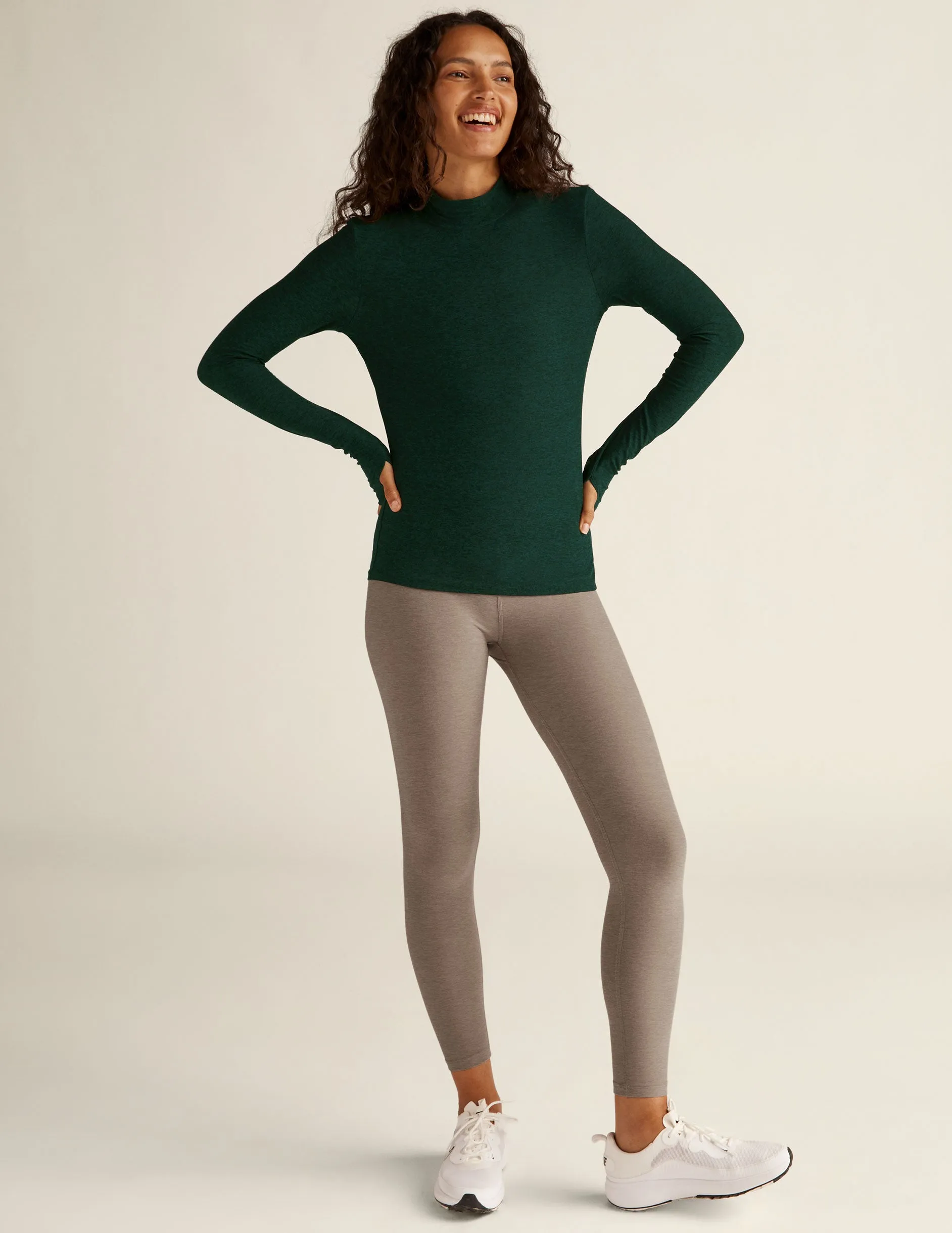 Featherweight Moving On Pullover