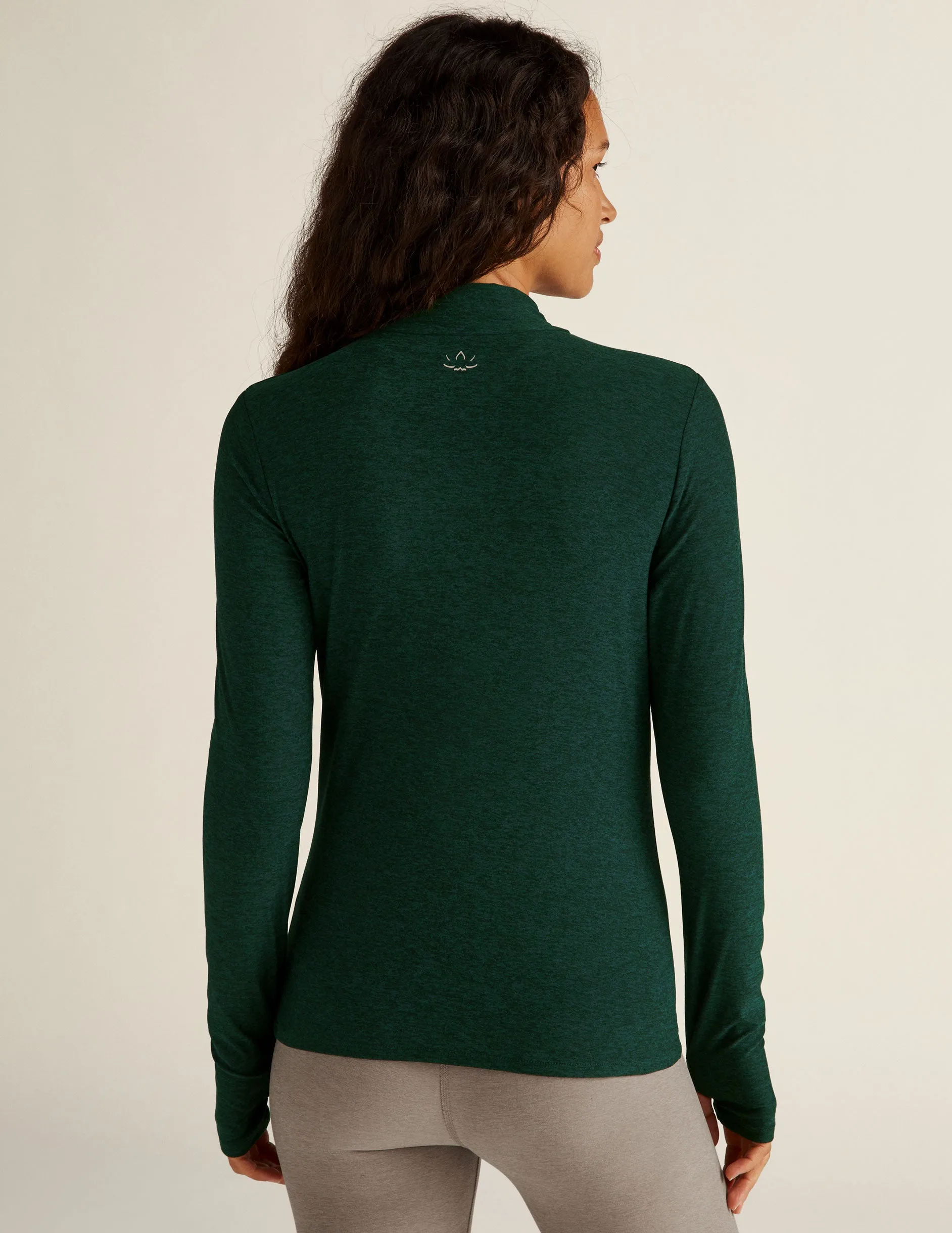 Featherweight Moving On Pullover