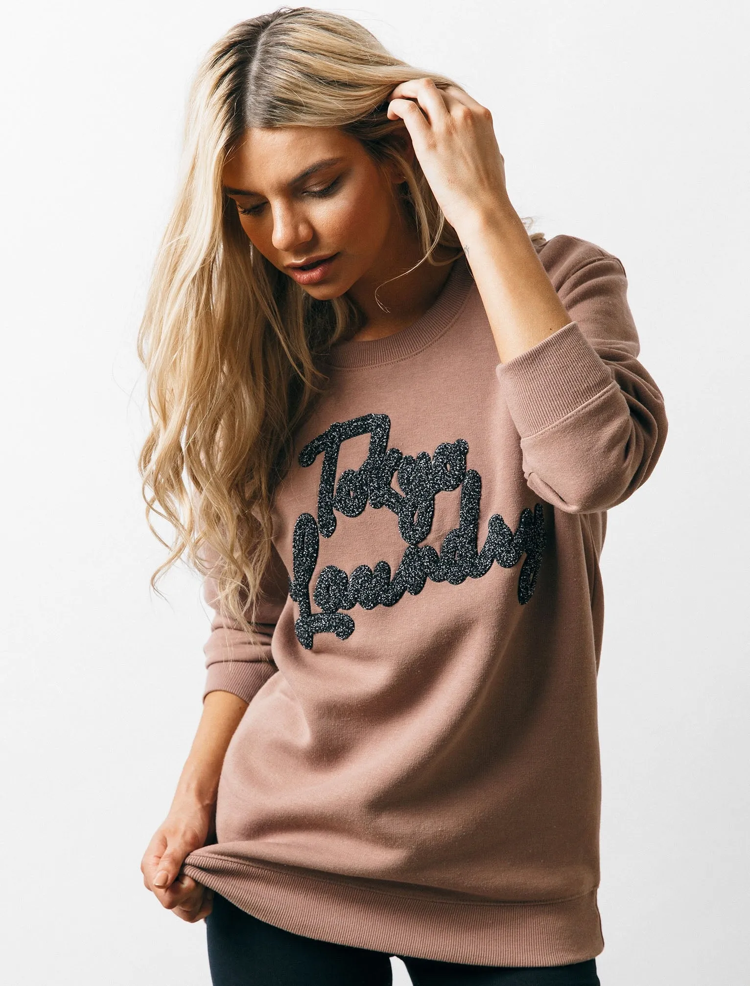 Kapo Boyfriend Sweatshirt with Boucle Motif in Soft Mauve - Tokyo Laundry