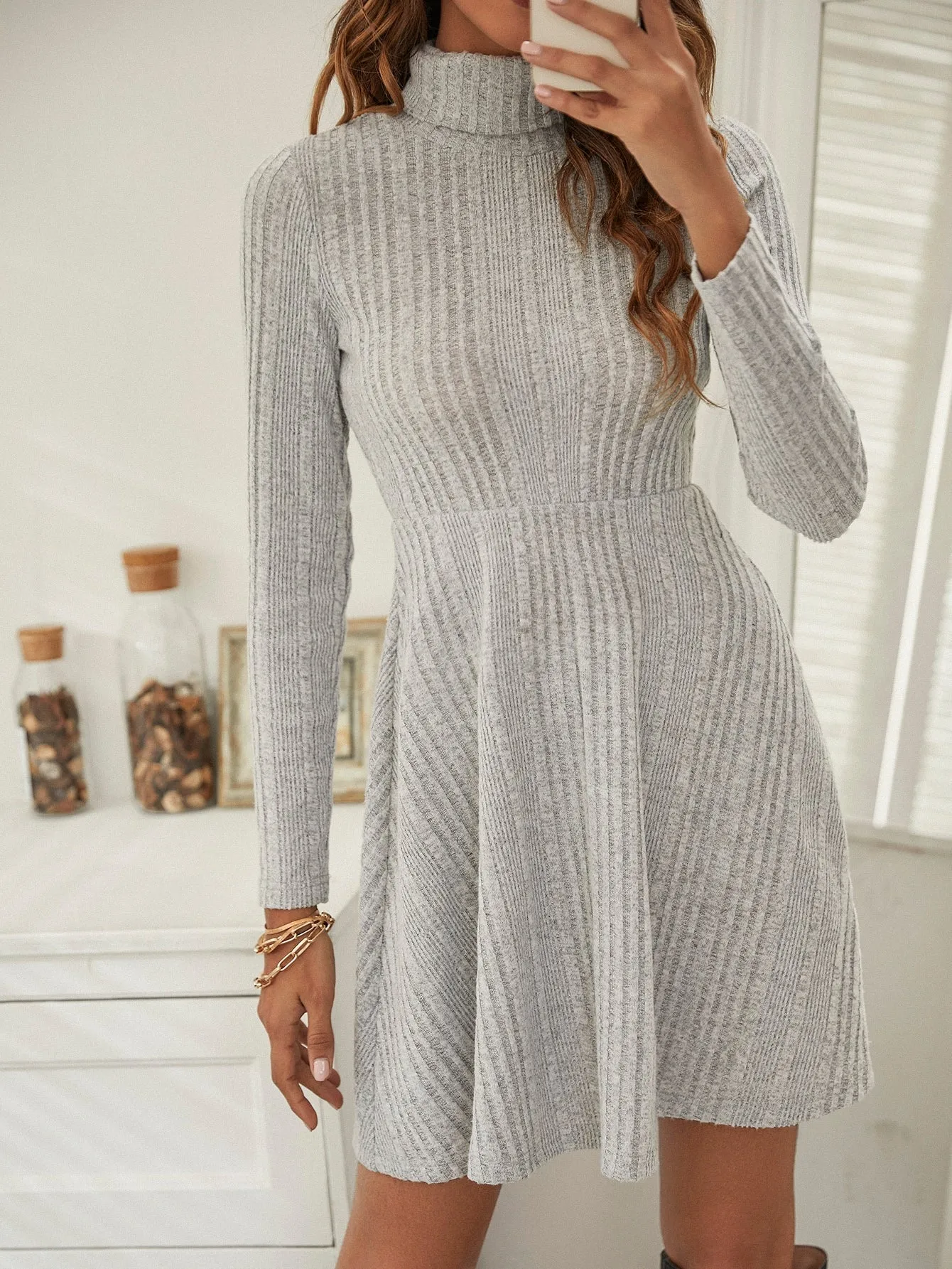 KittenAlarm - Turtleneck pleated thread Long Sleeve Dress