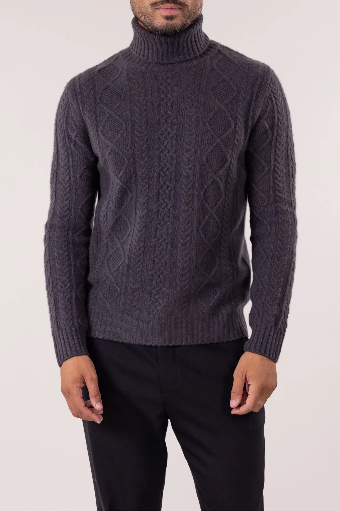 MIXED CABLE TURTLENECK