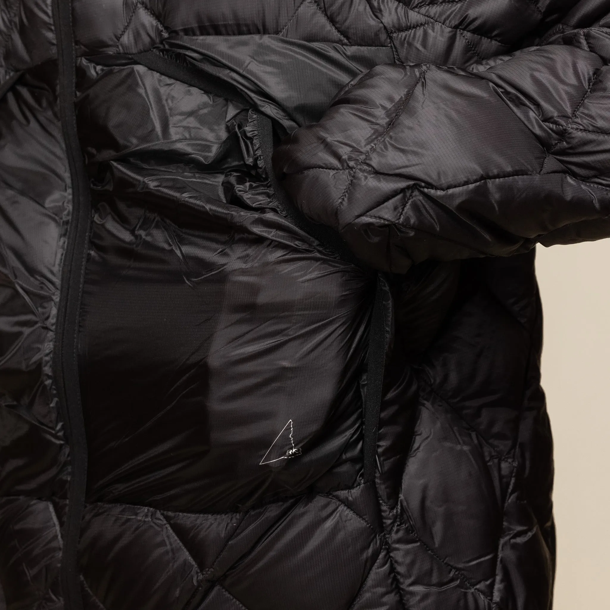 Roa Hiking - Light Down Puffer Jacket - Black