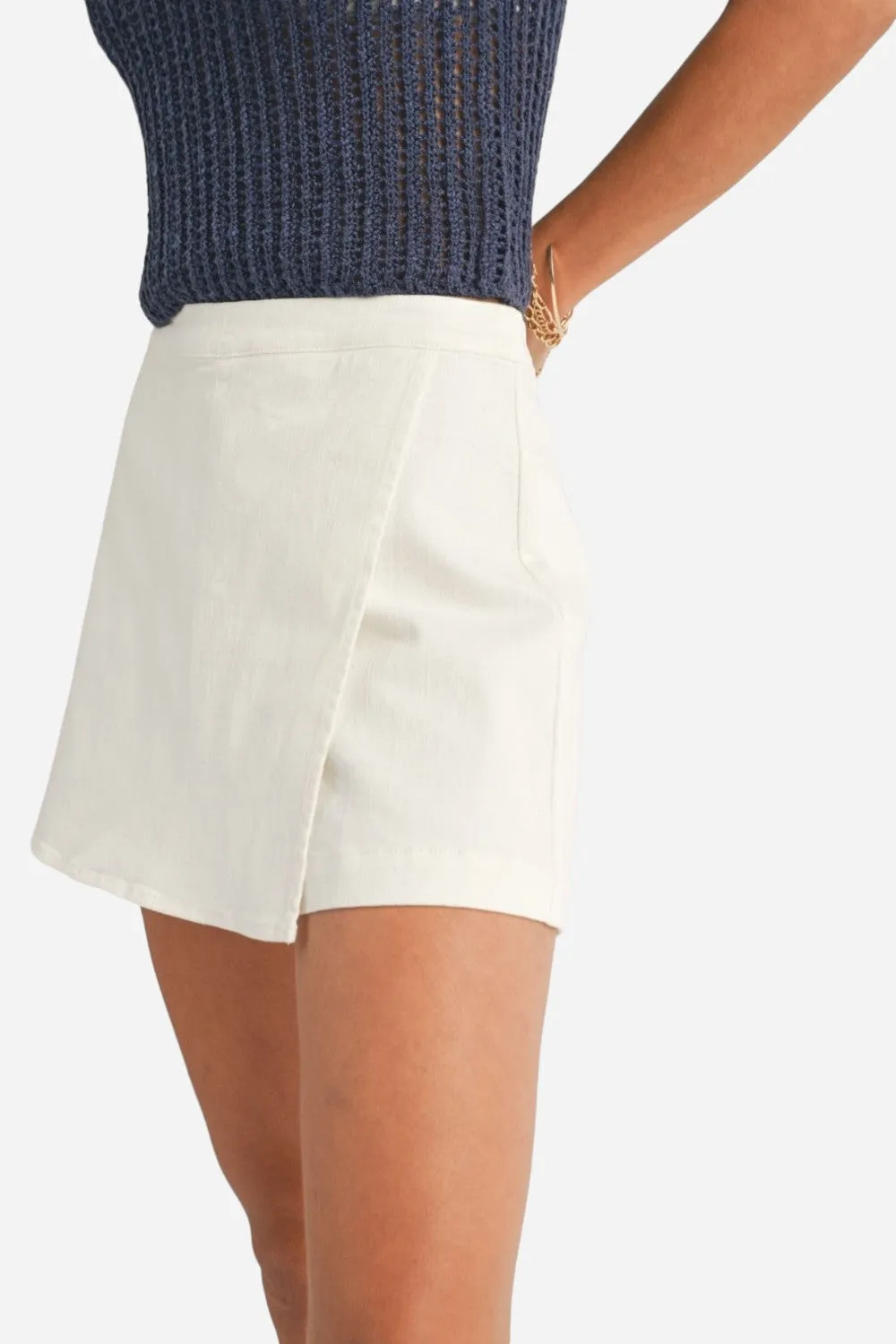 Sadie & Sage Cold Spritz Skort in White