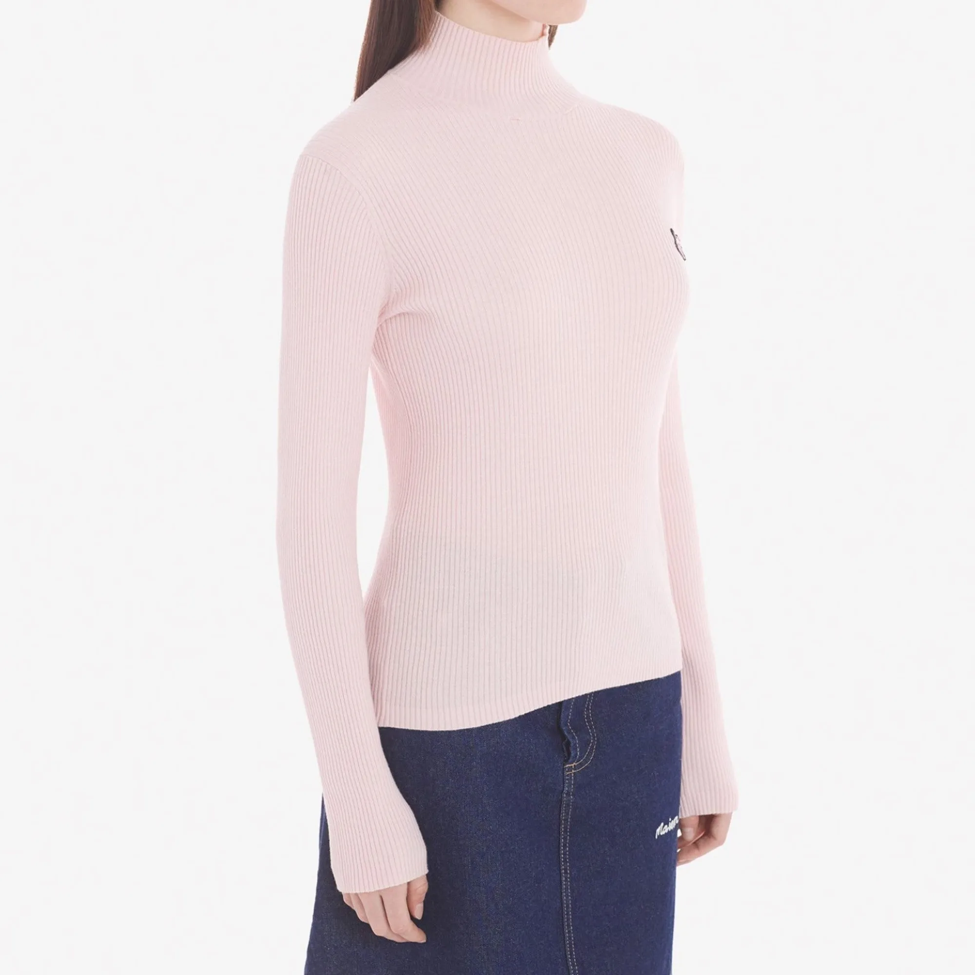 Women Bold Fox Head Patch Fine Ribbed Turtleneck - Pale Pink